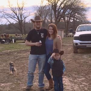 Meet your Posher, Caleigh